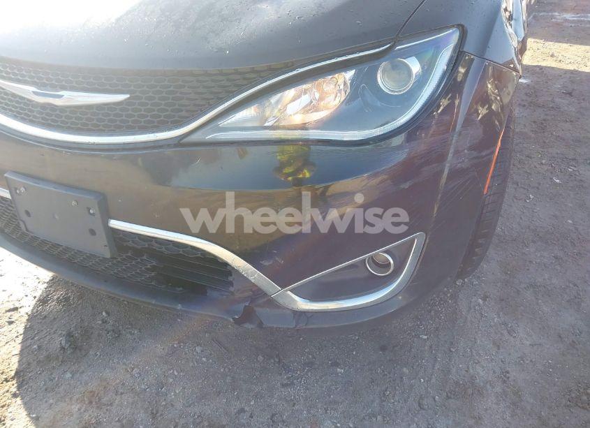 Photo 17 of 2018 Chrysler Pacifica TOURING PLUS (VIN 2C4RC1FG0JR132658)