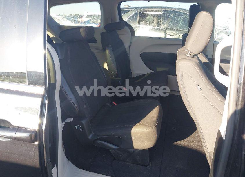 Photo 8 of 2018 Chrysler Pacifica TOURING PLUS (VIN 2C4RC1FG0JR132658)