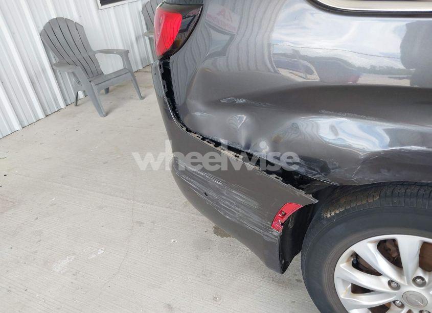 Photo 6 of 2019 Chrysler Pacifica TOURING PLUS (VIN 2C4RC1FG1KR528857)