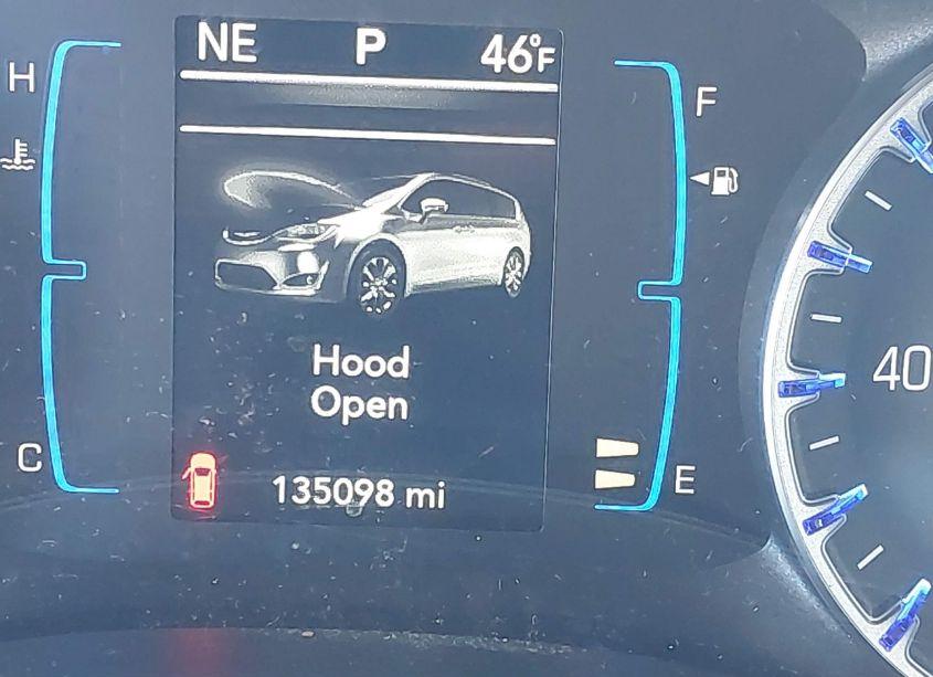 Photo 15 of 2018 Chrysler Pacifica TOURING PLUS (VIN 2C4RC1FG2JR100536)