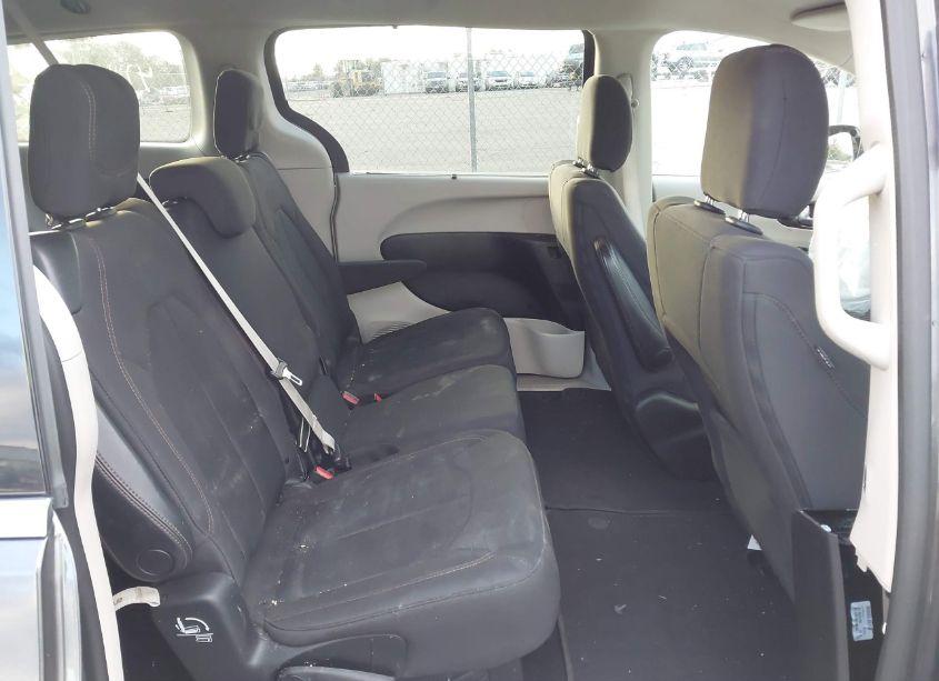 Photo 8 of 2019 Chrysler Pacifica TOURING PLUS (VIN 2C4RC1FG2KR652815)