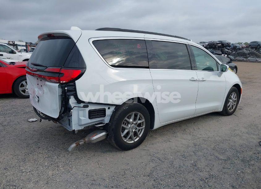 Photo 4 of 2021 Chrysler Pacifica TOURING (VIN 2C4RC1FG2MR561806)