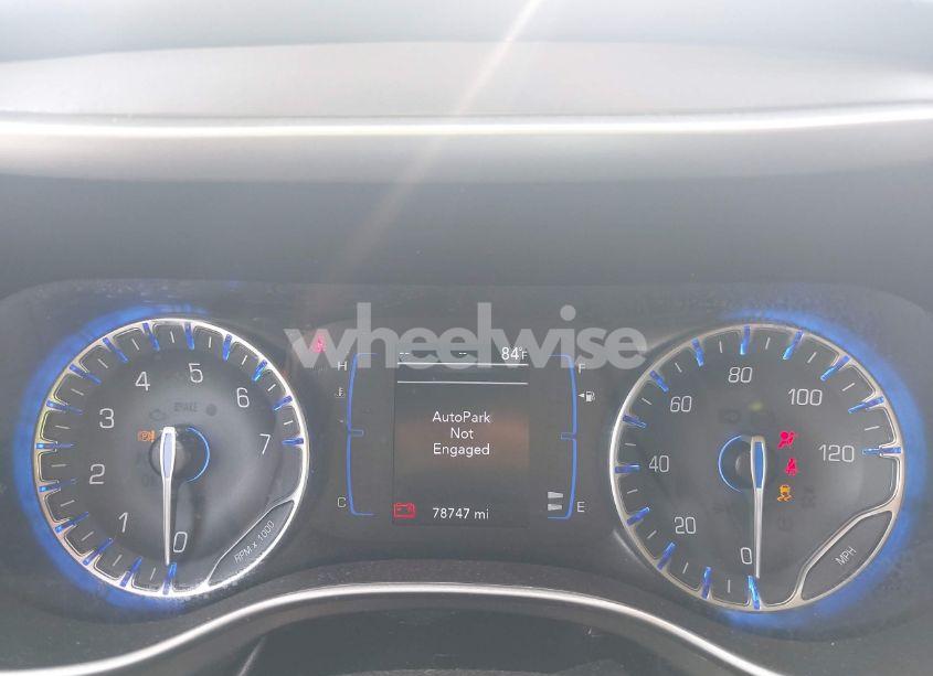 Photo 7 of 2020 Chrysler Pacifica TOURING (VIN 2C4RC1FG3LR159193)