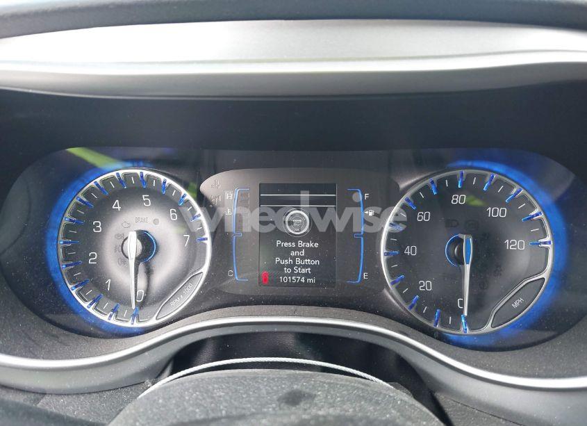 Photo 15 of 2020 Chrysler Pacifica TOURING (VIN 2C4RC1FG3LR241747)