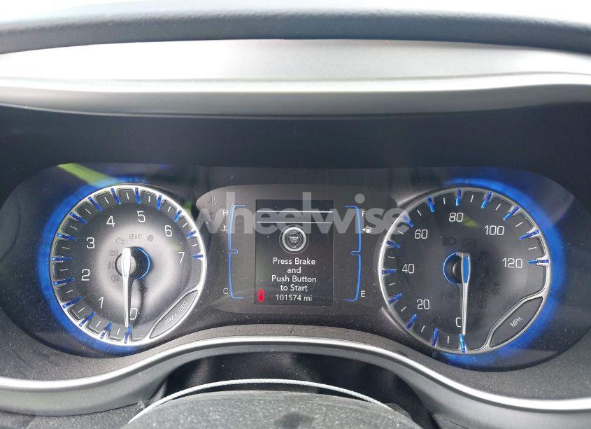 Photo 7 of 2020 Chrysler Pacifica TOURING (VIN 2C4RC1FG3LR241747)
