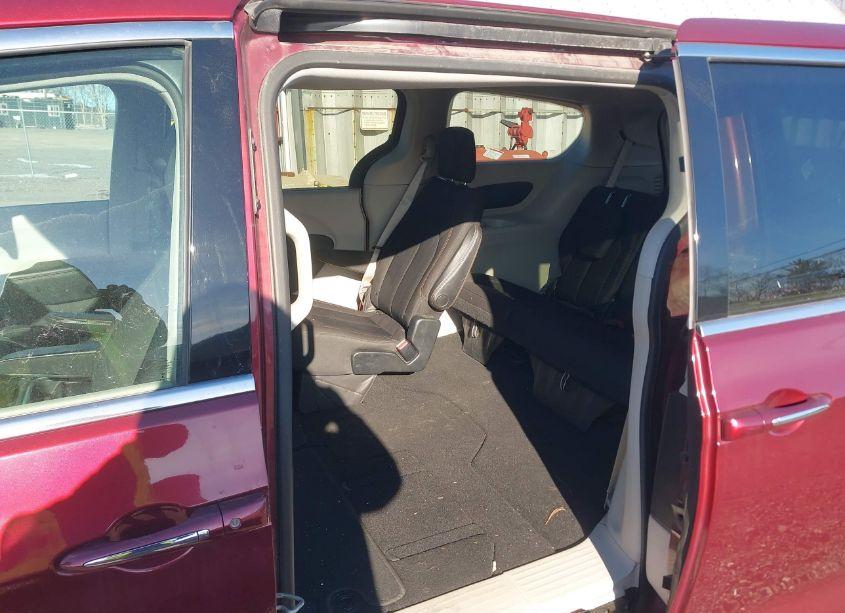 Photo 8 of 2018 Chrysler Pacifica TOURING PLUS (VIN 2C4RC1FG4JR279193)