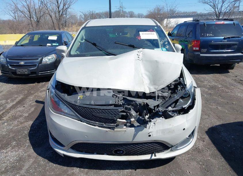 Photo 12 of 2019 Chrysler Pacifica TOURING PLUS (VIN 2C4RC1FG4KR604930)