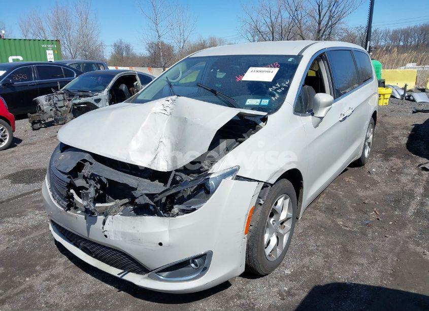 Photo 2 of 2019 Chrysler Pacifica TOURING PLUS (VIN 2C4RC1FG4KR604930)