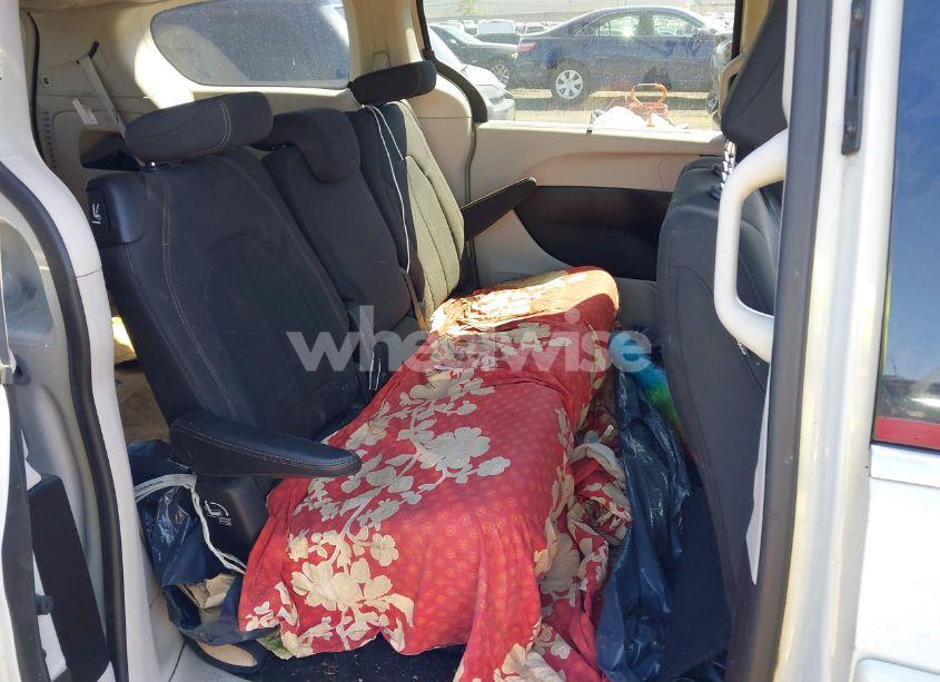 Photo 8 of 2019 Chrysler Pacifica TOURING PLUS (VIN 2C4RC1FG4KR604930)