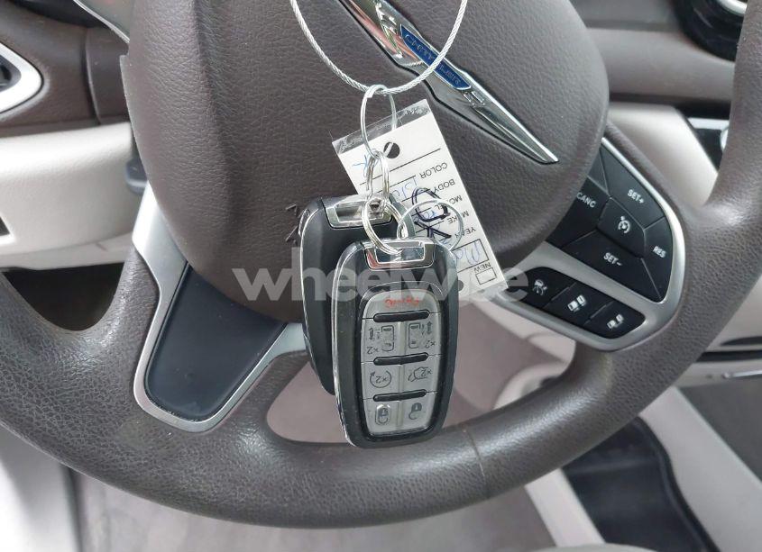 Photo 11 of 2019 Chrysler Pacifica TOURING PLUS (VIN 2C4RC1FG5KR576765)