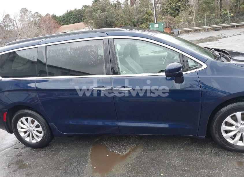 Photo 13 of 2019 Chrysler Pacifica TOURING PLUS (VIN 2C4RC1FG5KR576765)