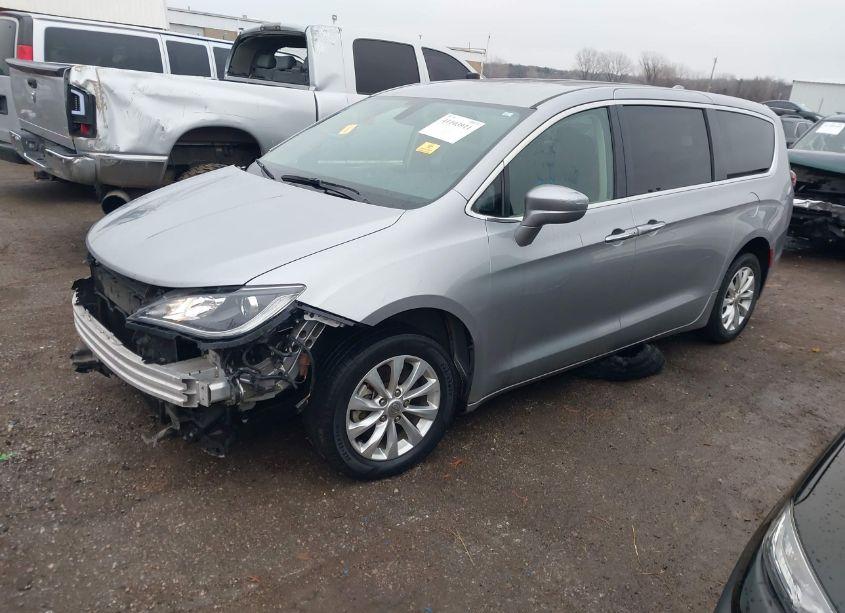 Photo 2 of 2018 Chrysler Pacifica TOURING PLUS (VIN 2C4RC1FG6JR188958)