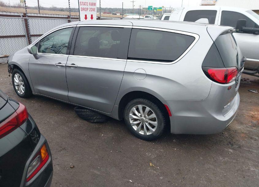 Photo 3 of 2018 Chrysler Pacifica TOURING PLUS (VIN 2C4RC1FG6JR188958)