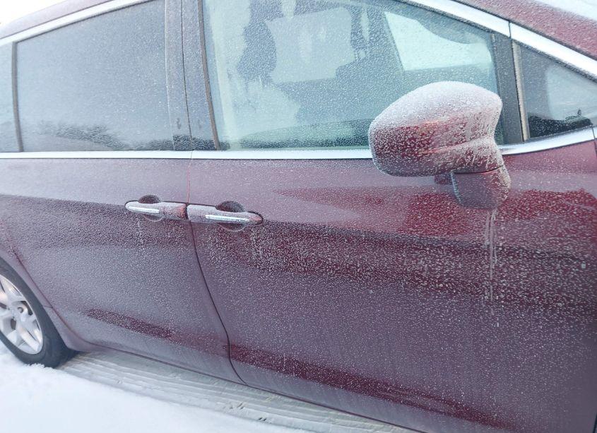 Photo 13 of 2018 Chrysler Pacifica TOURING PLUS (VIN 2C4RC1FG6JR315529)