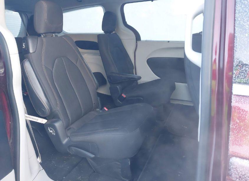 Photo 8 of 2018 Chrysler Pacifica TOURING PLUS (VIN 2C4RC1FG6JR315529)