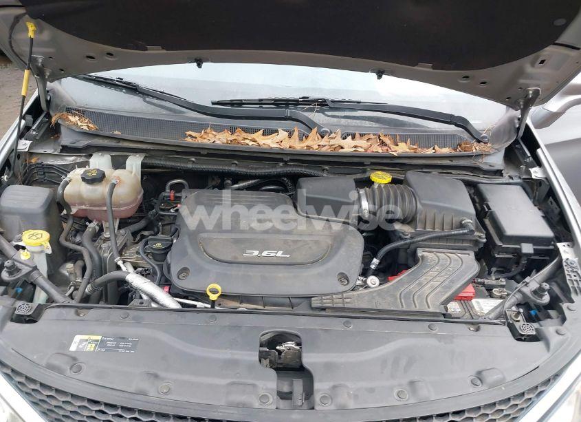 Photo 10 of 2019 Chrysler Pacifica TOURING PLUS (VIN 2C4RC1FG6KR507373)