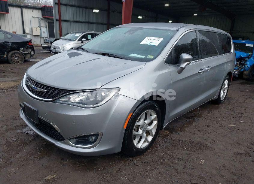 Photo 2 of 2019 Chrysler Pacifica TOURING PLUS (VIN 2C4RC1FG6KR507373)