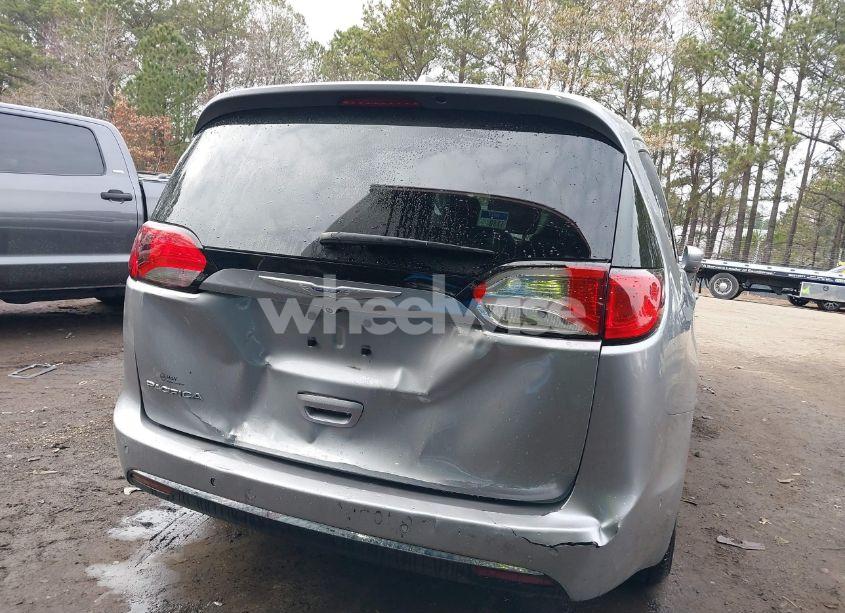 Photo 6 of 2019 Chrysler Pacifica TOURING PLUS (VIN 2C4RC1FG6KR507373)