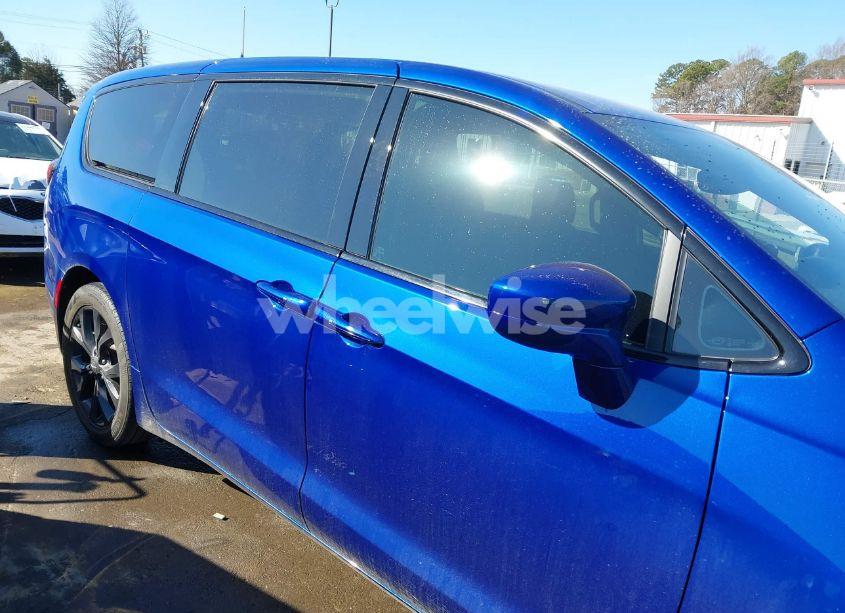 Photo 14 of 2019 Chrysler Pacifica TOURING PLUS (VIN 2C4RC1FG6KR567458)