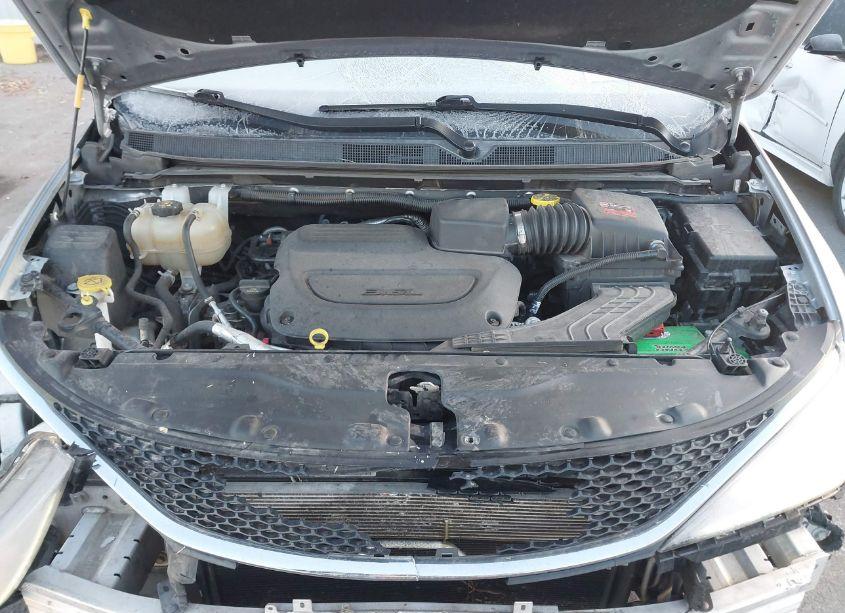 Photo 10 of 2019 Chrysler Pacifica TOURING PLUS (VIN 2C4RC1FG6KR613824)