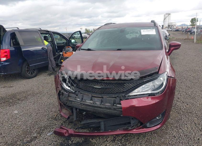 Photo 12 of 2020 Chrysler Pacifica TOURING (VIN 2C4RC1FG6LR142887)