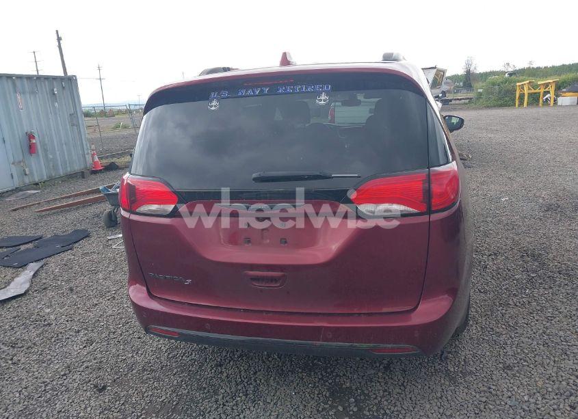 Photo 16 of 2020 Chrysler Pacifica TOURING (VIN 2C4RC1FG6LR142887)