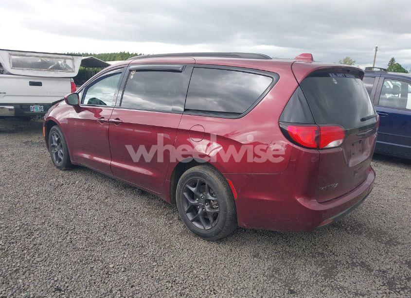 Photo 3 of 2020 Chrysler Pacifica TOURING (VIN 2C4RC1FG6LR142887)