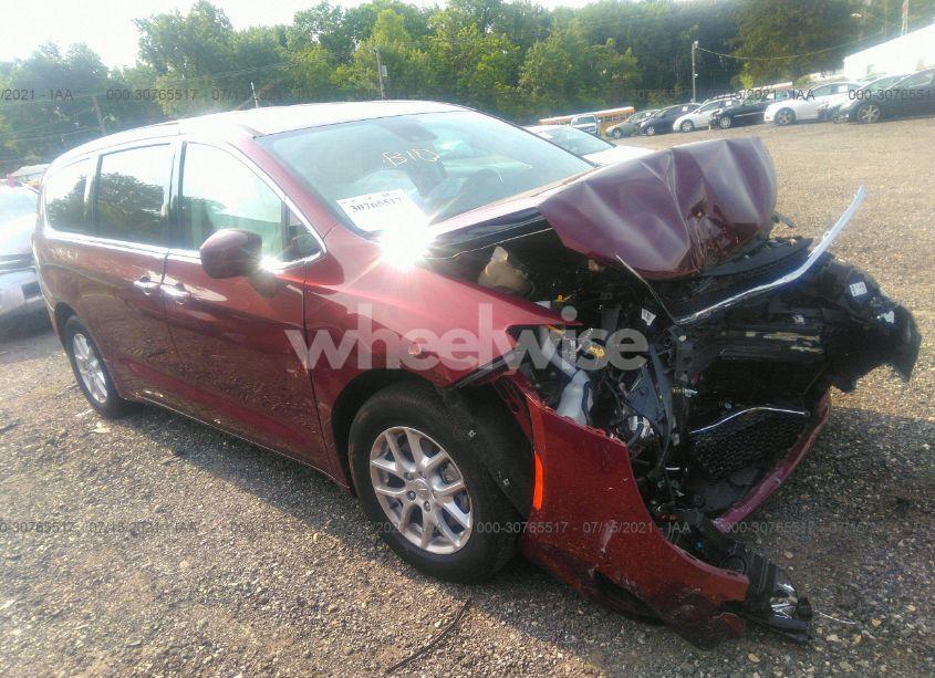 2020 Chrysler Pacifica TOURING (VIN 2C4RC1FG7LR107999) main photo