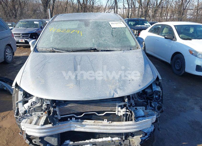 Photo 13 of 2020 Chrysler Pacifica TOURING (VIN 2C4RC1FG7LR245543)