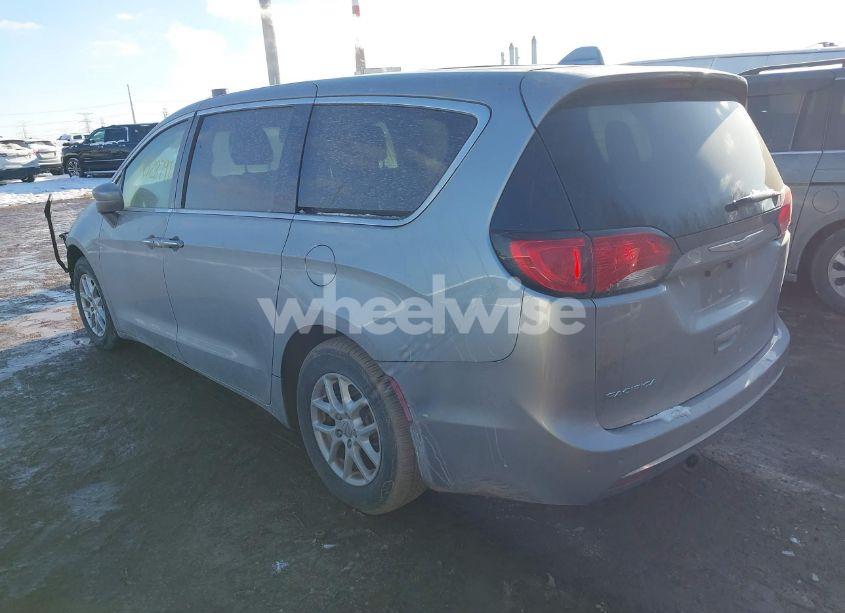 Photo 3 of 2020 Chrysler Pacifica TOURING (VIN 2C4RC1FG7LR245543)