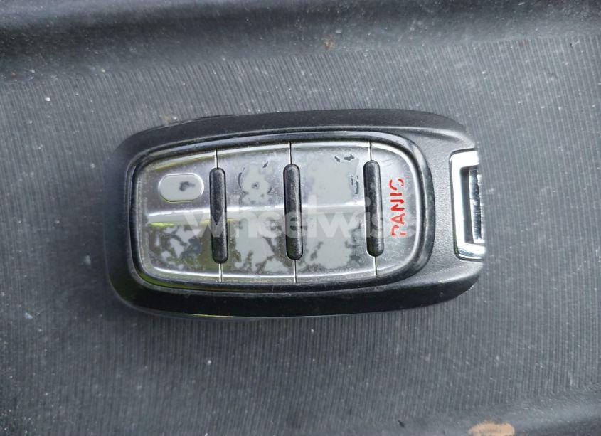 Photo 11 of 2021 Chrysler Pacifica TOURING (VIN 2C4RC1FG7MR605587)