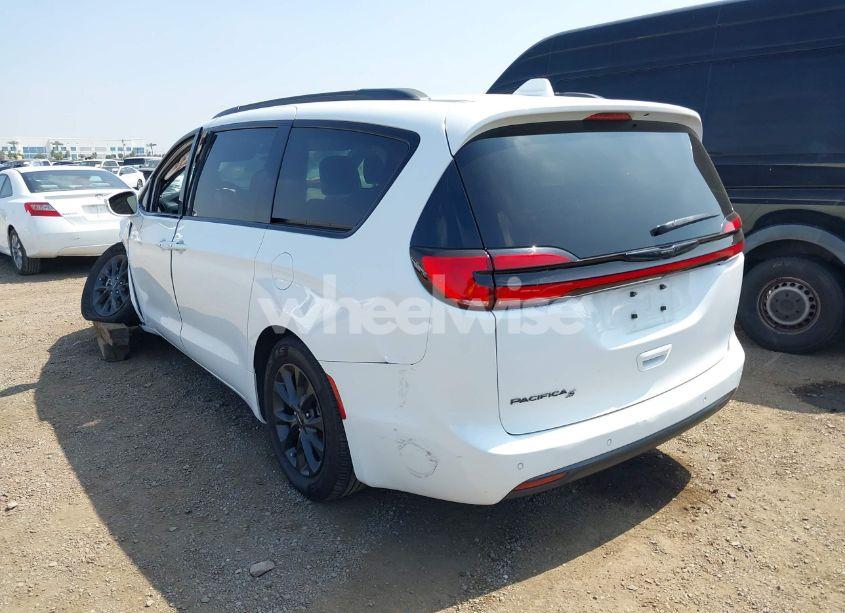 Photo 3 of 2021 Chrysler Pacifica TOURING (VIN 2C4RC1FG7MR605587)