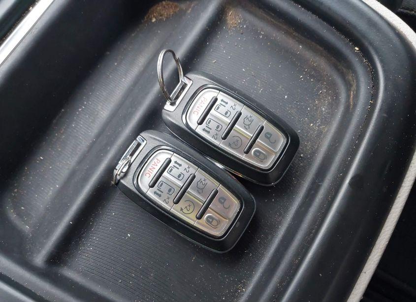 Photo 11 of 2019 Chrysler Pacifica TOURING PLUS (VIN 2C4RC1FG8KR575724)