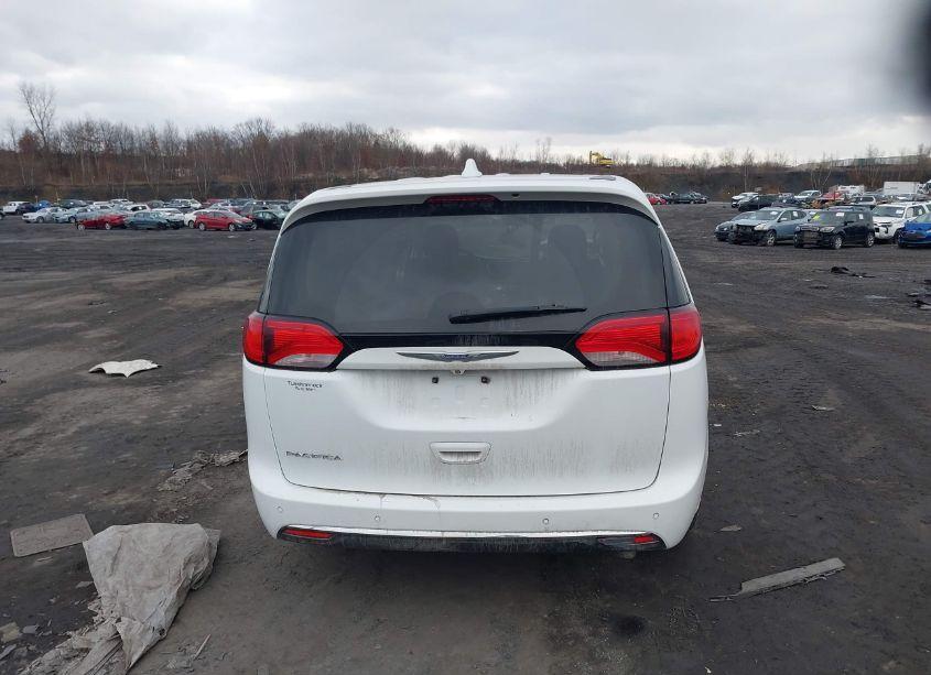 Photo 16 of 2019 Chrysler Pacifica TOURING PLUS (VIN 2C4RC1FG8KR575724)