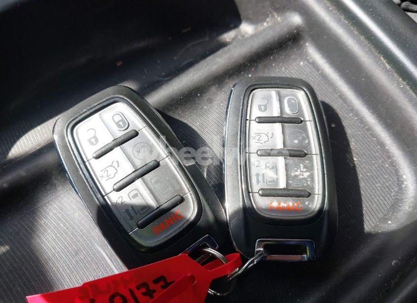 Photo 11 of 2020 Chrysler Pacifica TOURING (VIN 2C4RC1FG8LR123340)