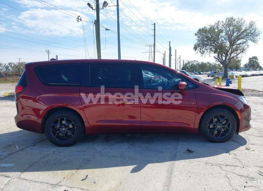 Photo 13 of 2020 Chrysler Pacifica TOURING (VIN 2C4RC1FG8LR123340)