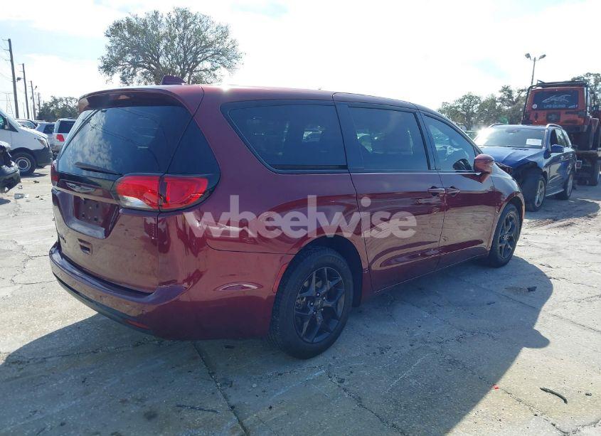Photo 4 of 2020 Chrysler Pacifica TOURING (VIN 2C4RC1FG8LR123340)