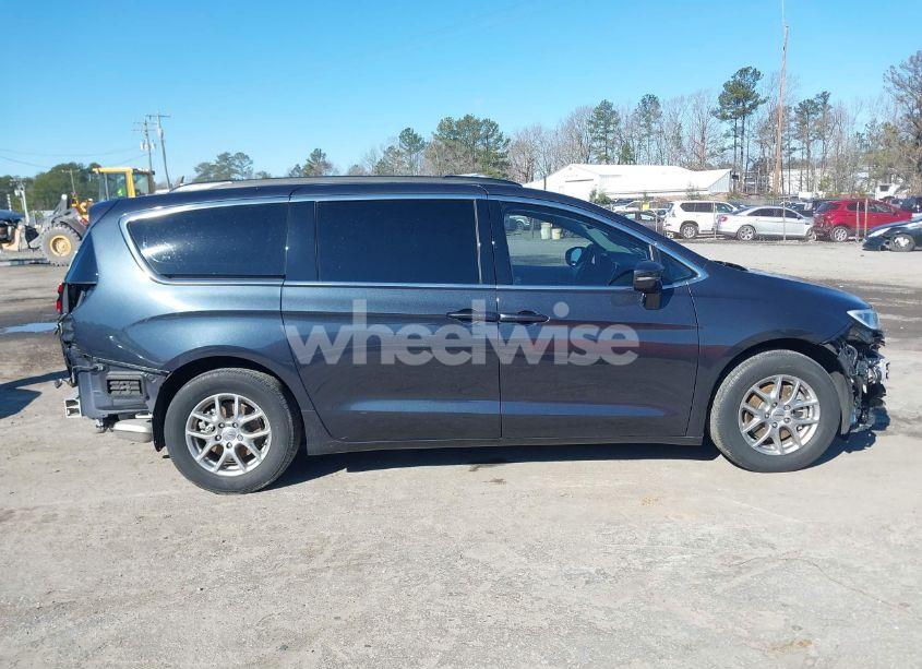 Photo 14 of 2021 Chrysler Pacifica TOURING (VIN 2C4RC1FG8MR510147)