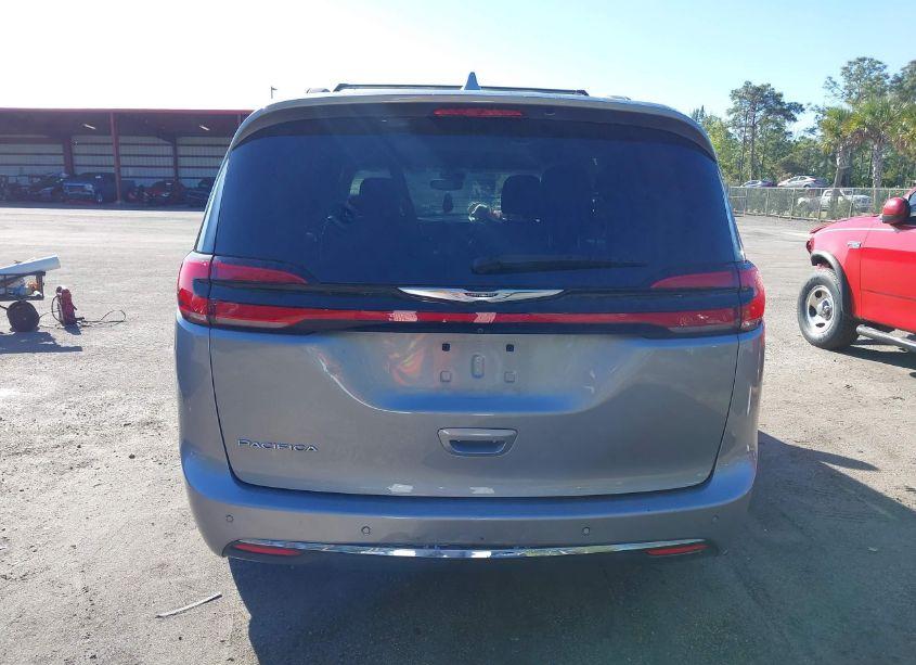 Photo 17 of 2021 Chrysler Pacifica TOURING (VIN 2C4RC1FG8MR555699)
