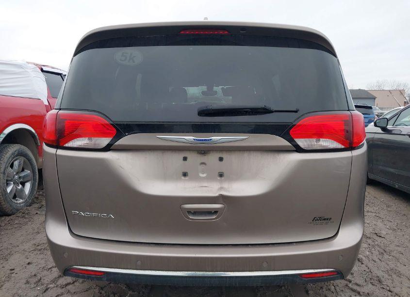 Photo 16 of 2018 Chrysler Pacifica TOURING PLUS (VIN 2C4RC1FG9JR154710)