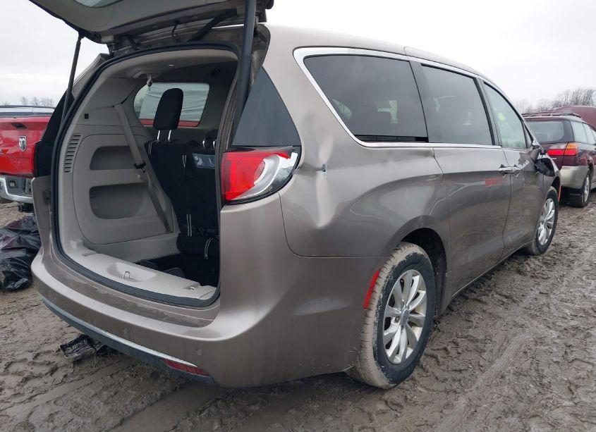 Photo 4 of 2018 Chrysler Pacifica TOURING PLUS (VIN 2C4RC1FG9JR154710)
