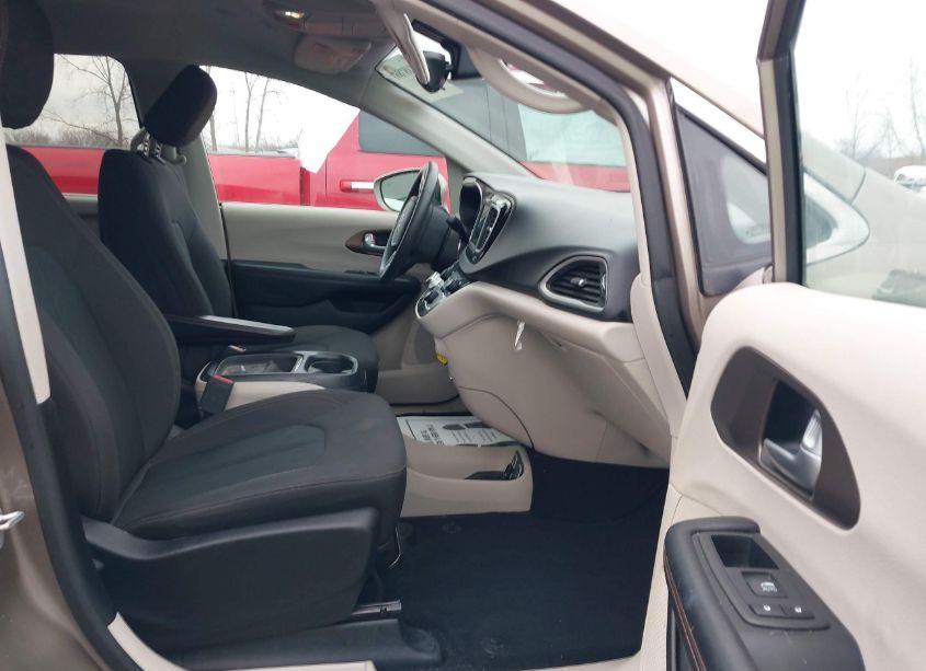 Photo 5 of 2018 Chrysler Pacifica TOURING PLUS (VIN 2C4RC1FG9JR154710)