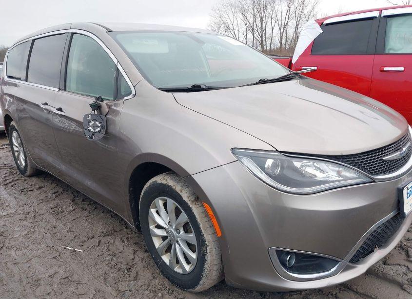 Photo 6 of 2018 Chrysler Pacifica TOURING PLUS (VIN 2C4RC1FG9JR154710)