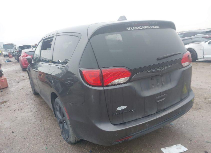 Photo 3 of 2018 Chrysler Pacifica TOURING PLUS (VIN 2C4RC1FG9JR227932)