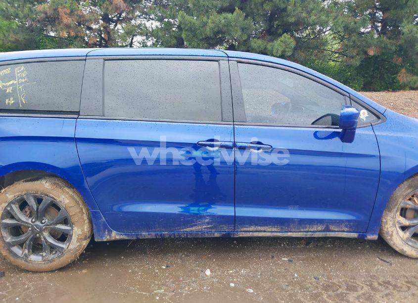 Photo 13 of 2018 Chrysler Pacifica TOURING PLUS (VIN 2C4RC1FG9JR228594)