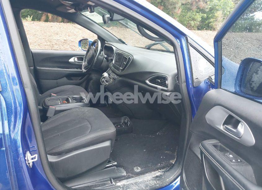 Photo 5 of 2018 Chrysler Pacifica TOURING PLUS (VIN 2C4RC1FG9JR228594)