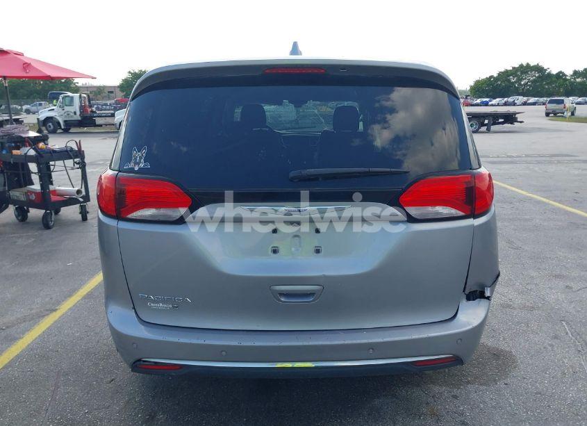 Photo 16 of 2019 Chrysler Pacifica TOURING PLUS (VIN 2C4RC1FG9KR589101)