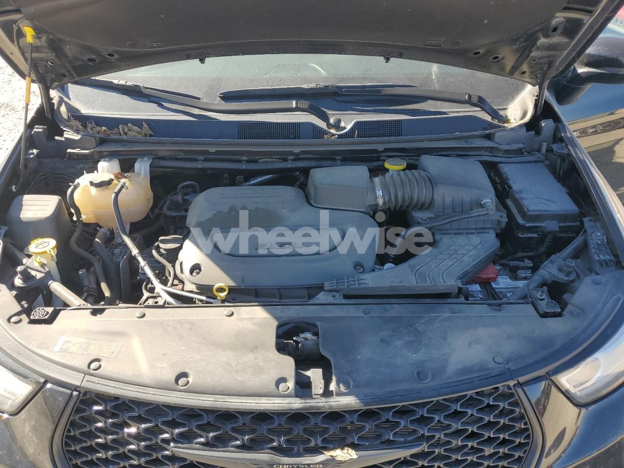 Photo 11 of 2021 CHRYSLER PACIFICA TOURING (VIN 2C4RC1FG9MR529063)