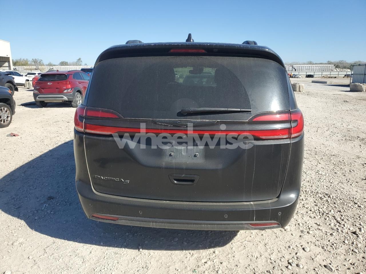 Photo 6 of 2021 CHRYSLER PACIFICA TOURING (VIN 2C4RC1FG9MR529063)
