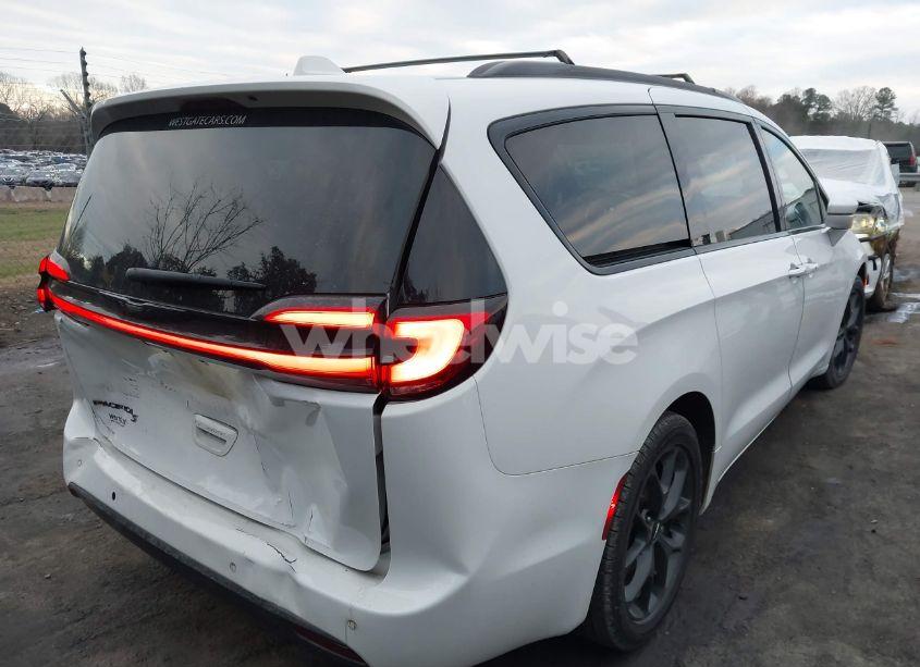 Photo 4 of 2021 Chrysler Pacifica TOURING (VIN 2C4RC1FG9MR559437)